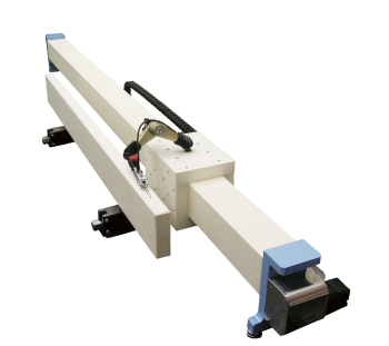 Long stroke high-precision measurement is achieved by a long-size, high-rigidity precision ceramic air slider.